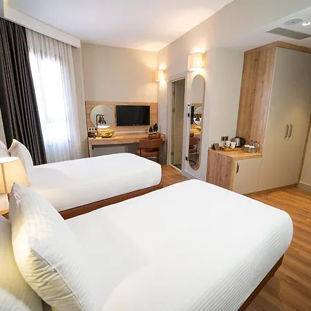 Hotel Grand Sirkeci 4*